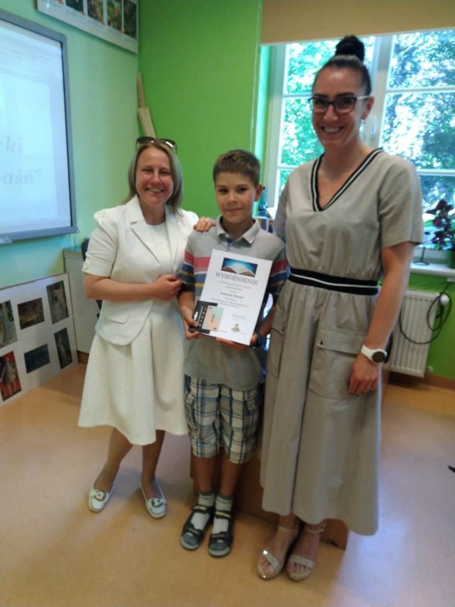 uczeń Dominik P. z nauczycielkami