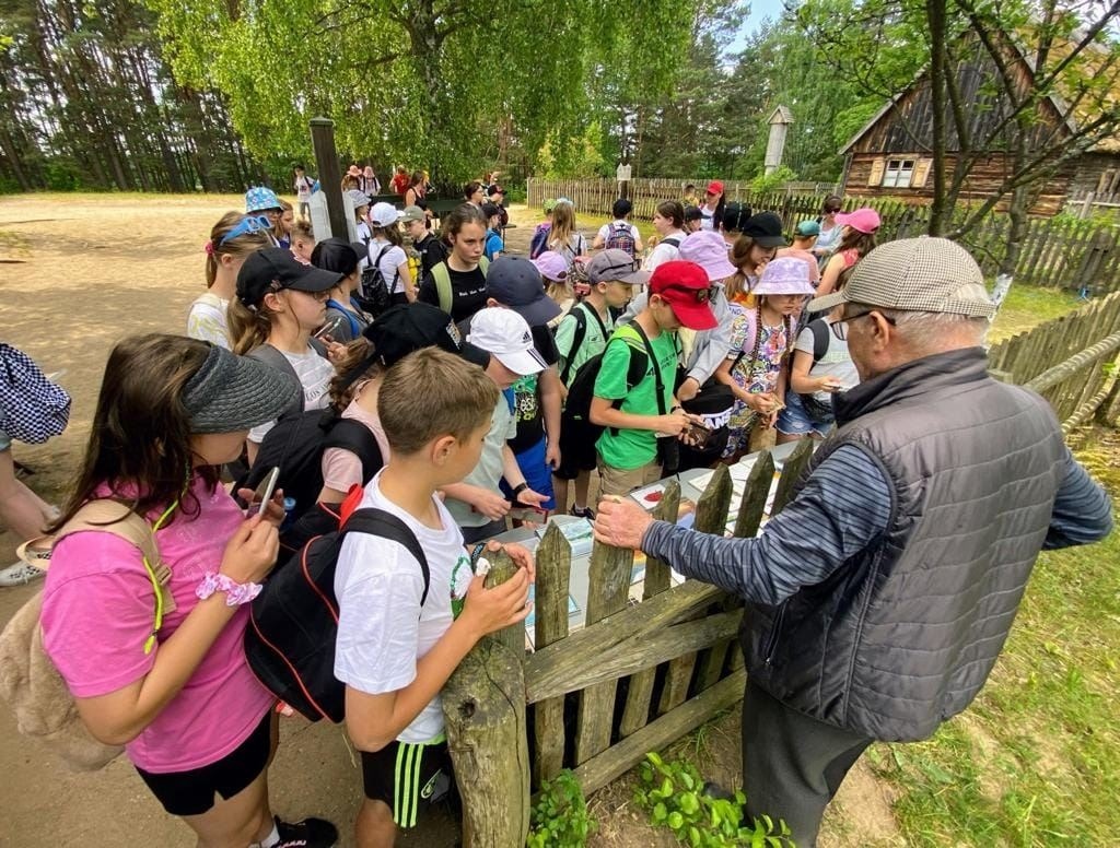 zwiedzanie Parku Etnograficzny we Wdzydzach 