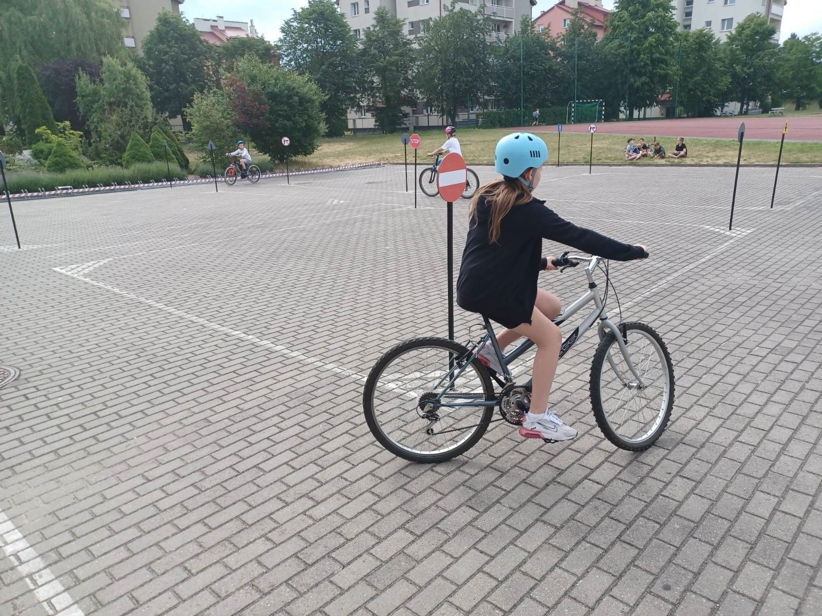 podczas egzaminu - jazda po torze