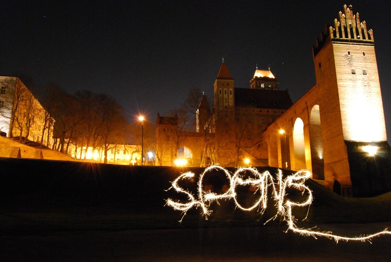 zdjęcie zrobione w ramach kołach fotograficznego