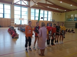 wręczanie nagród zawodniczkom