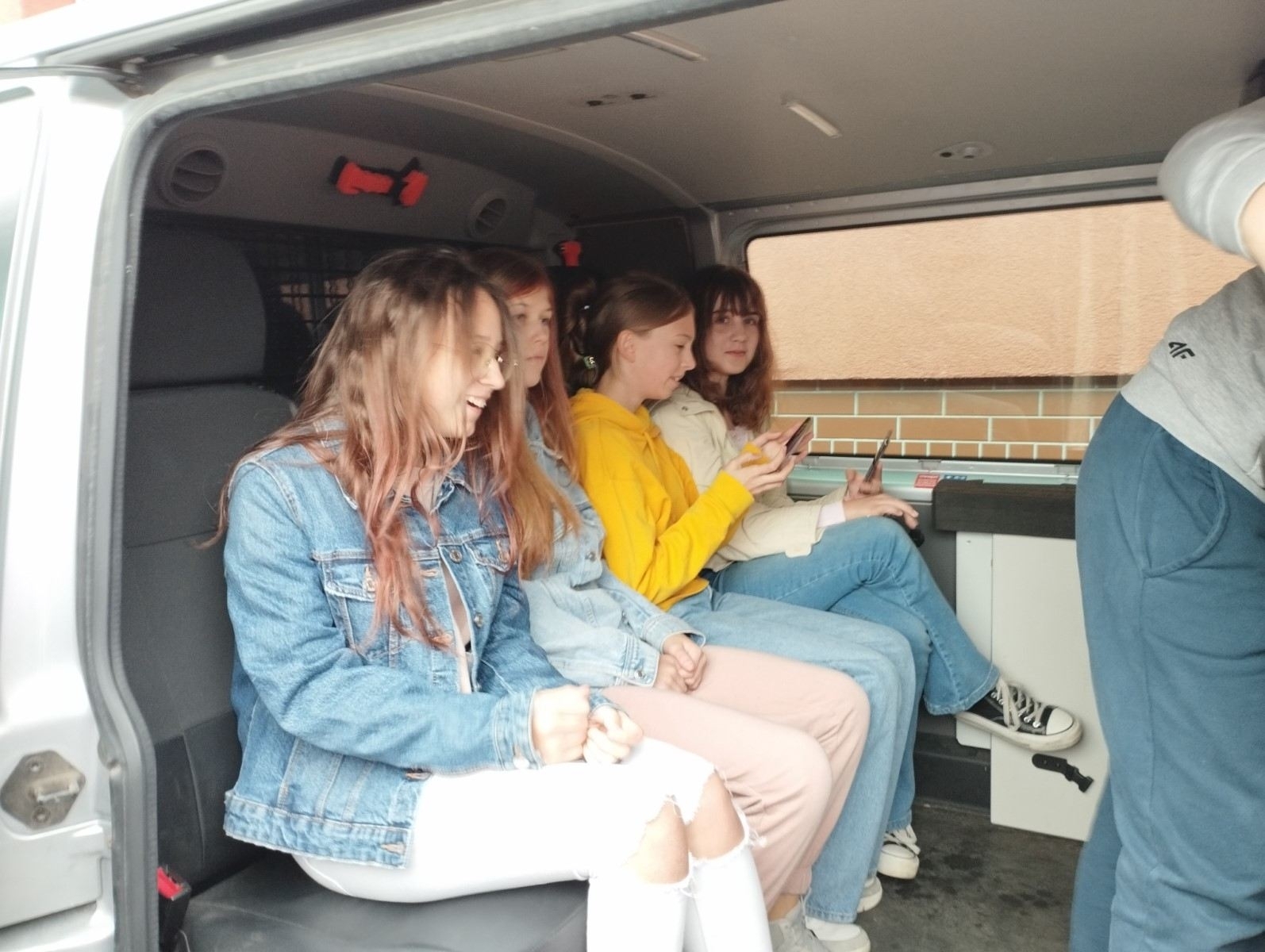 w samochodzie policyjnym