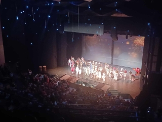 widok sceny Teatru z 8 rzędu