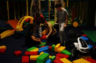 uczniowie z klas 4c i 4d