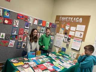 stoiska na szkolnym Jarmarku