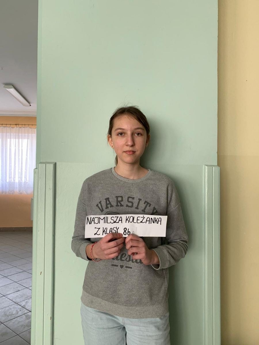uczennica z 8b