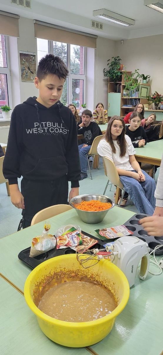 w Zielonej Szkole - robimy pierniki