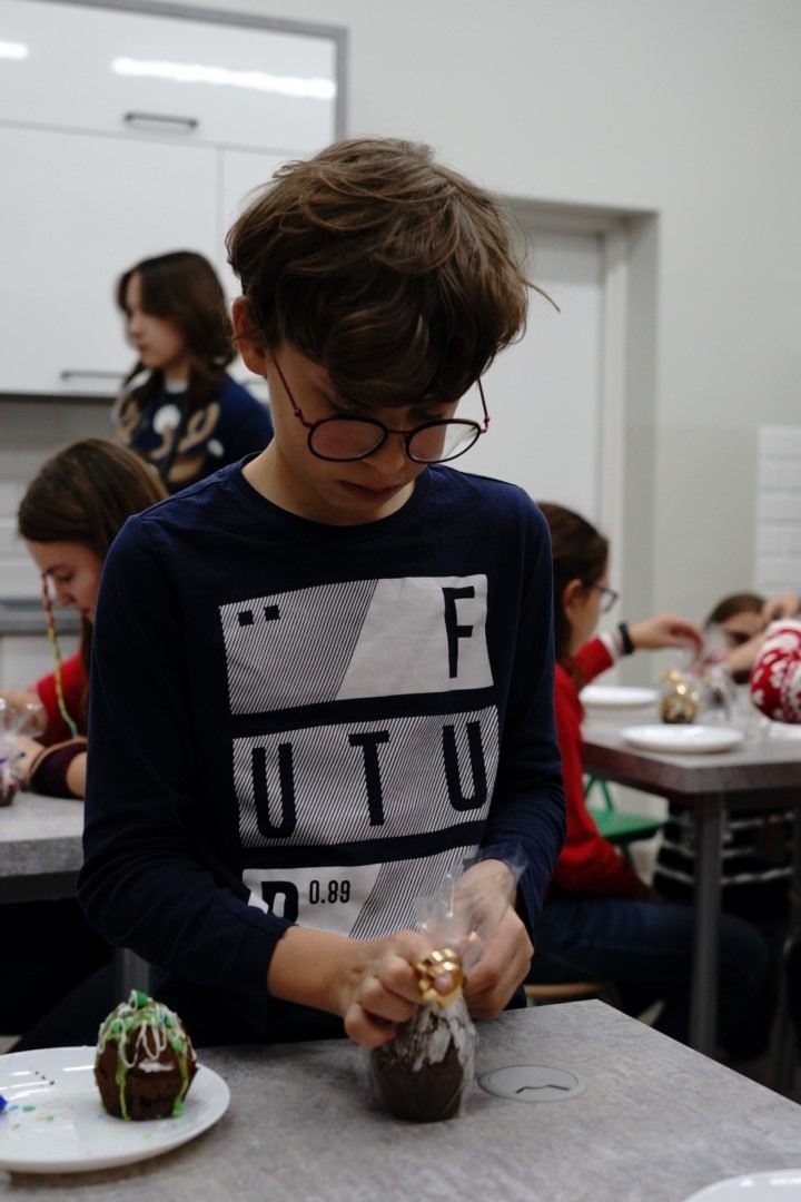 ozdabianie wypieków świątecznych