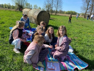 Dzieci na pikniku