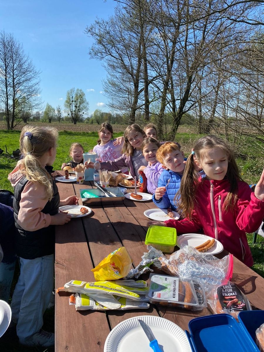 Dzieci na pikniku