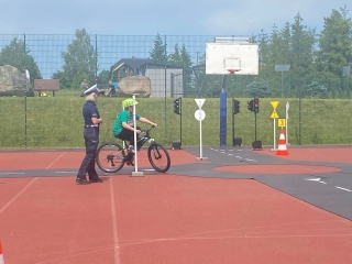 podczas jazdy w miasteczku