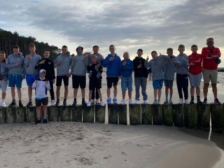 Pozdrowienia z Dźwirzyna od kl.6ab