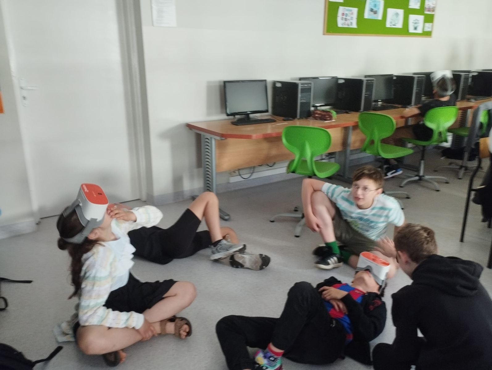 wykorzystujemy okulary VR