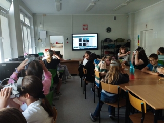 wykorzystujemy okulary VR