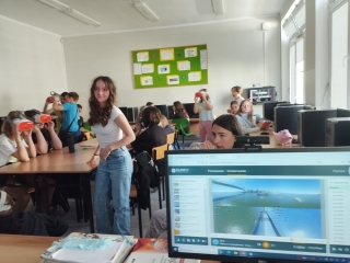 wykorzystujemy okulary VR