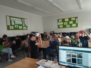 wykorzystujemy okulary VR