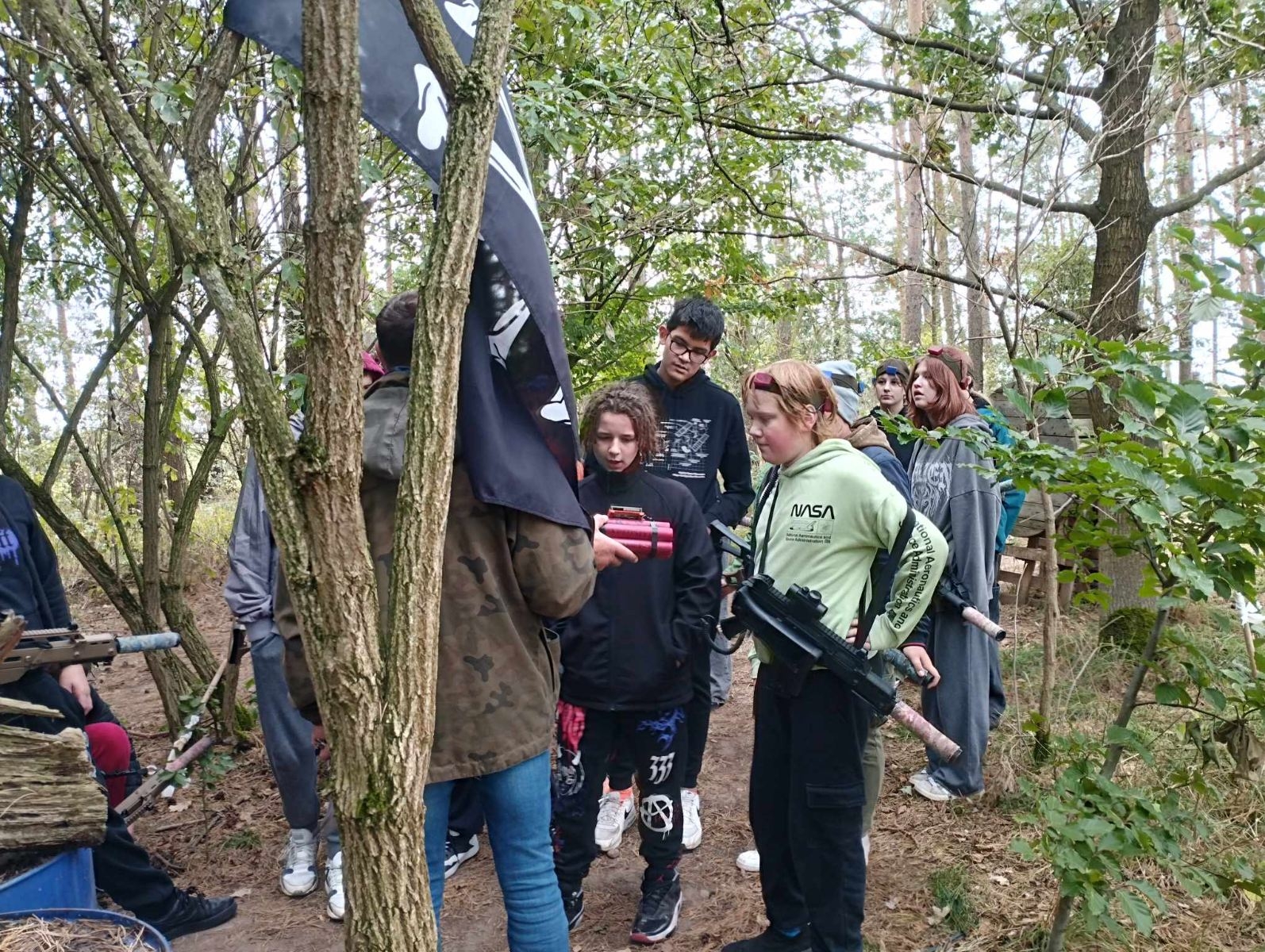 instrukcja jak uzbroić i rozbroić bombę