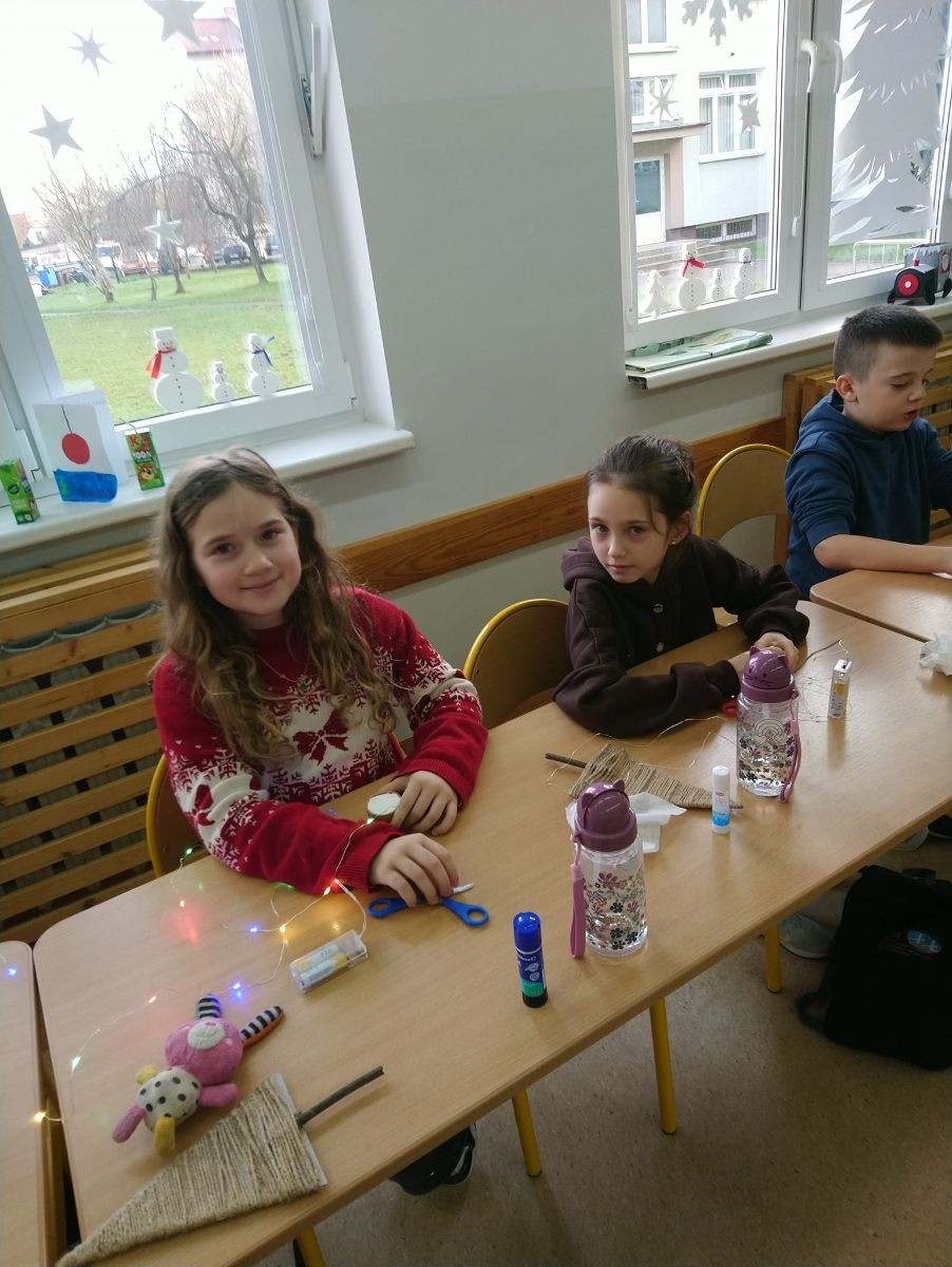 Dzieci na warsztatach 