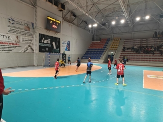 podczas gry na boisku