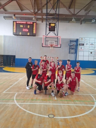 drużyna chłopców z 6a i 6d