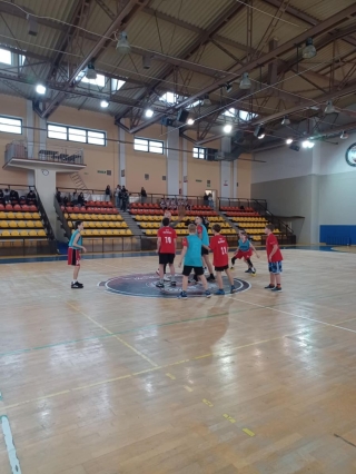 podczas gry na boisku