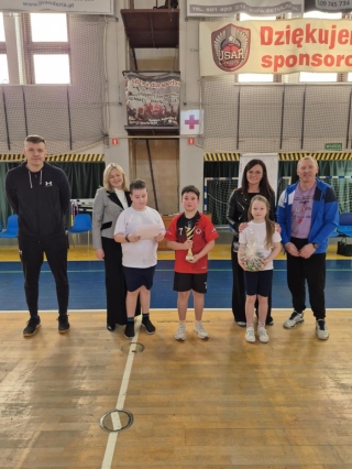 Dzieci, Pani dyrektor i nauczyciele