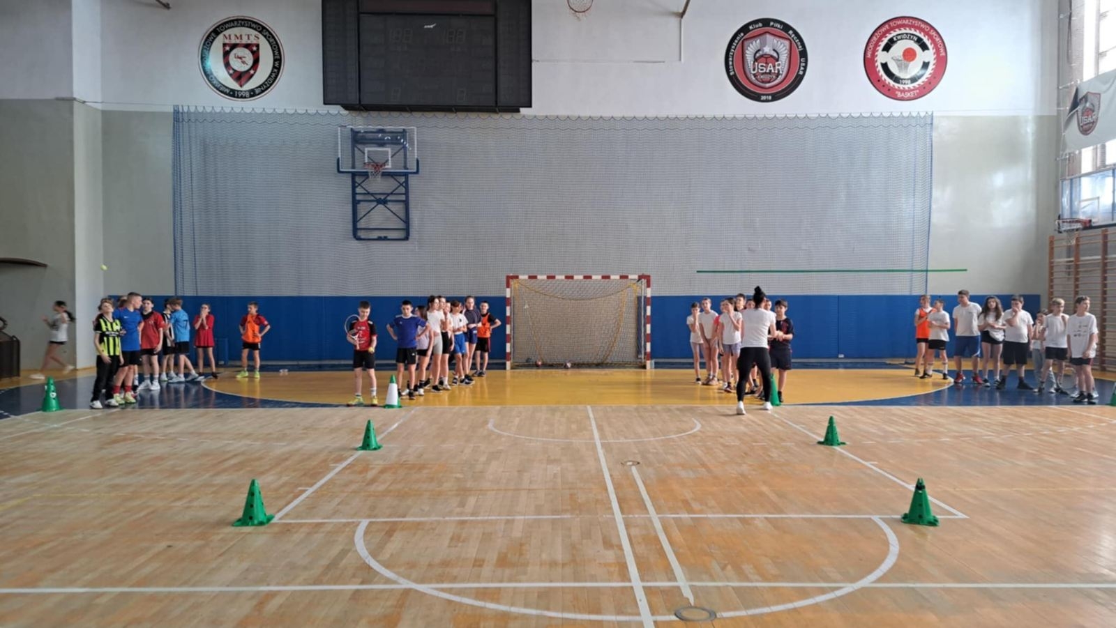 w oczekiwaniu na konkurencje