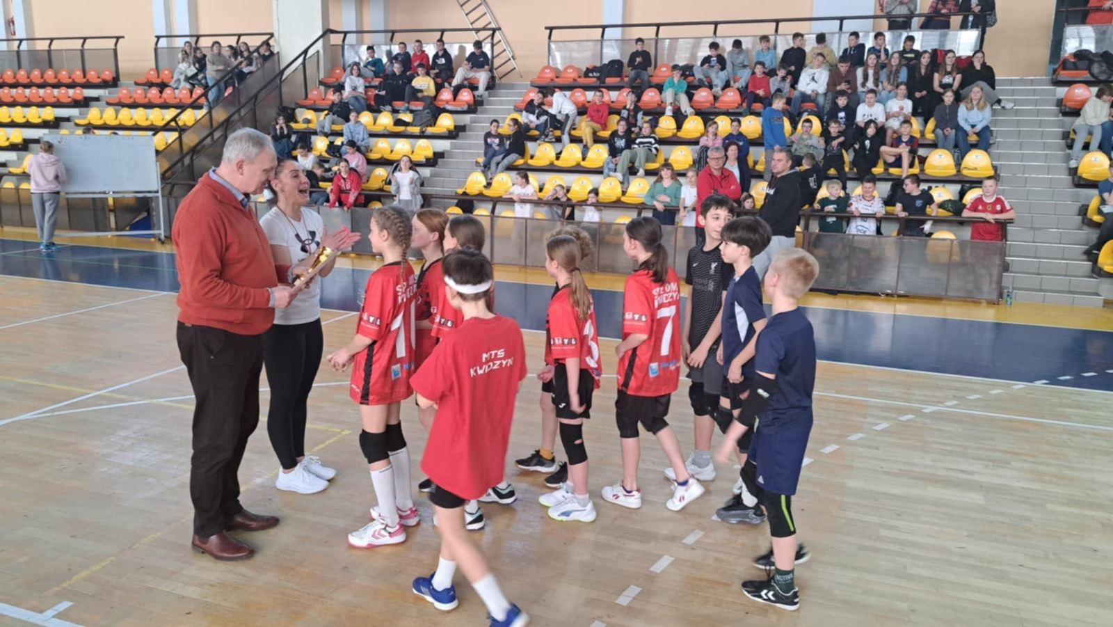 gratulacje dla drużyn