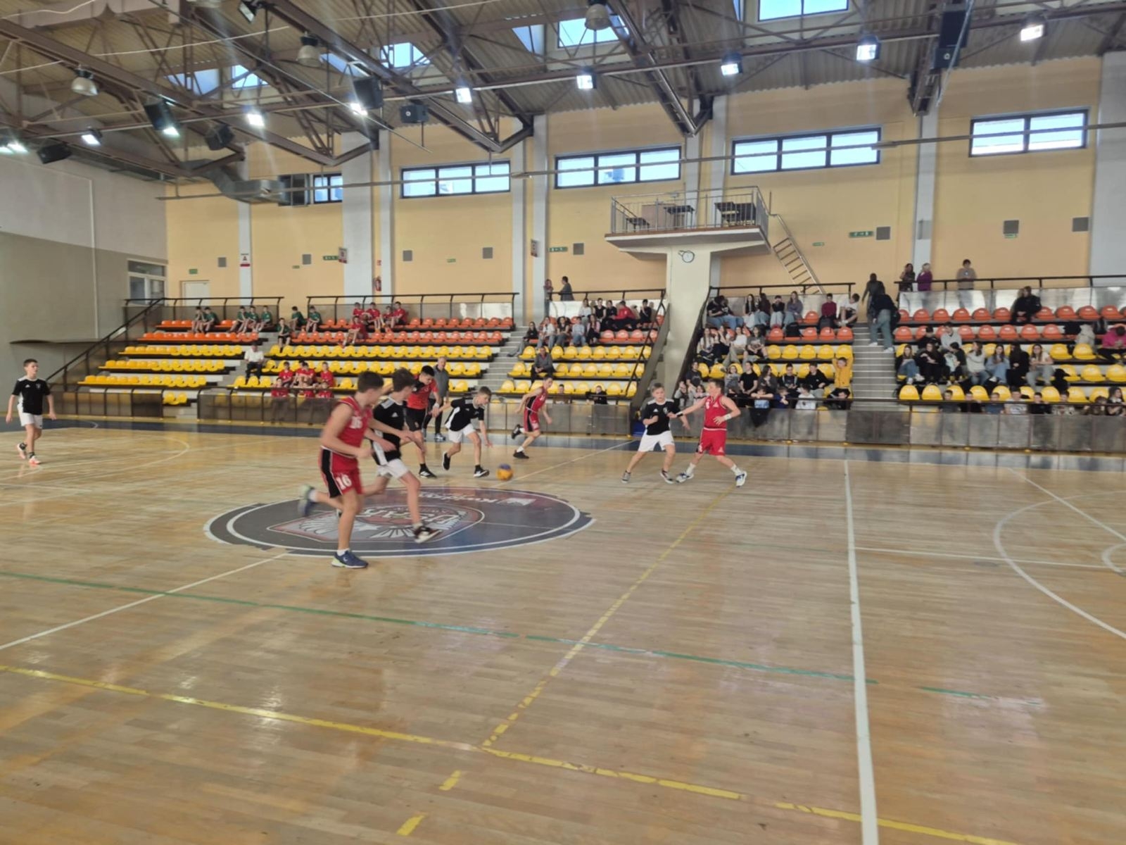 podczas gry na boisku