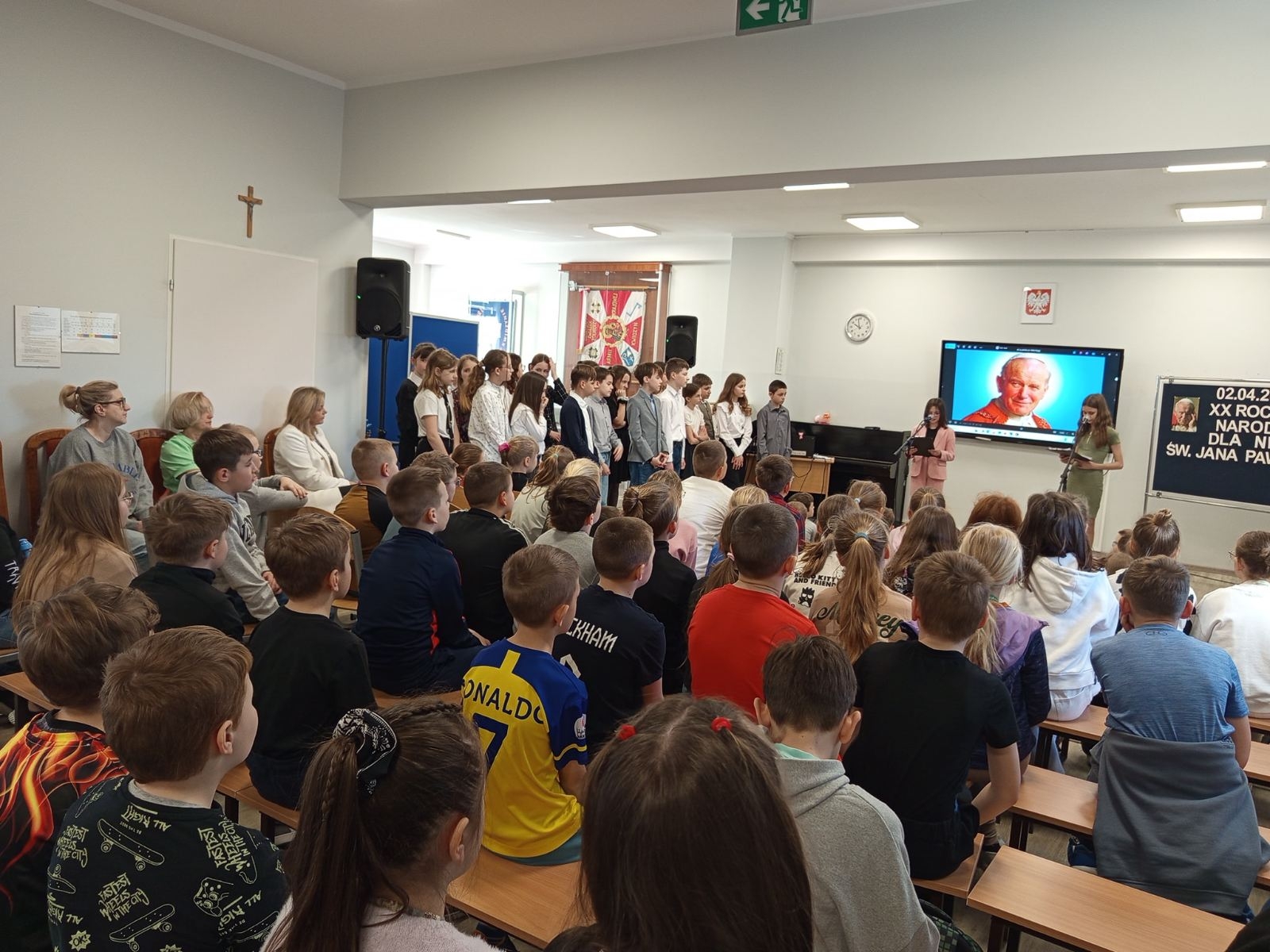 podczas montażu słowno-muzycznego