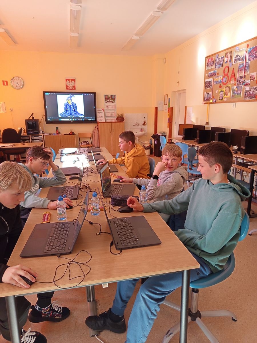 podczas rozwiązywania zadań