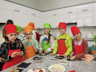 Uczniowie 3a na warsztatach żywieniowych