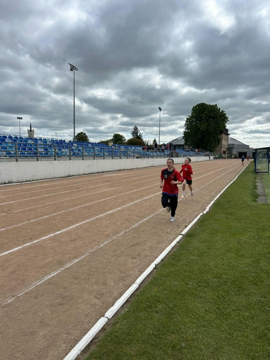 zawodnicy z kl.6a -6d