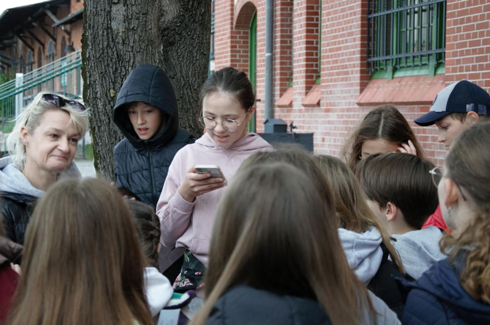 klasa 5b podczas gry miejskiej