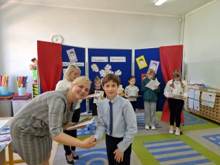 Dzieci i nauczycielki