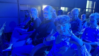 w pomieszczeniu radia 