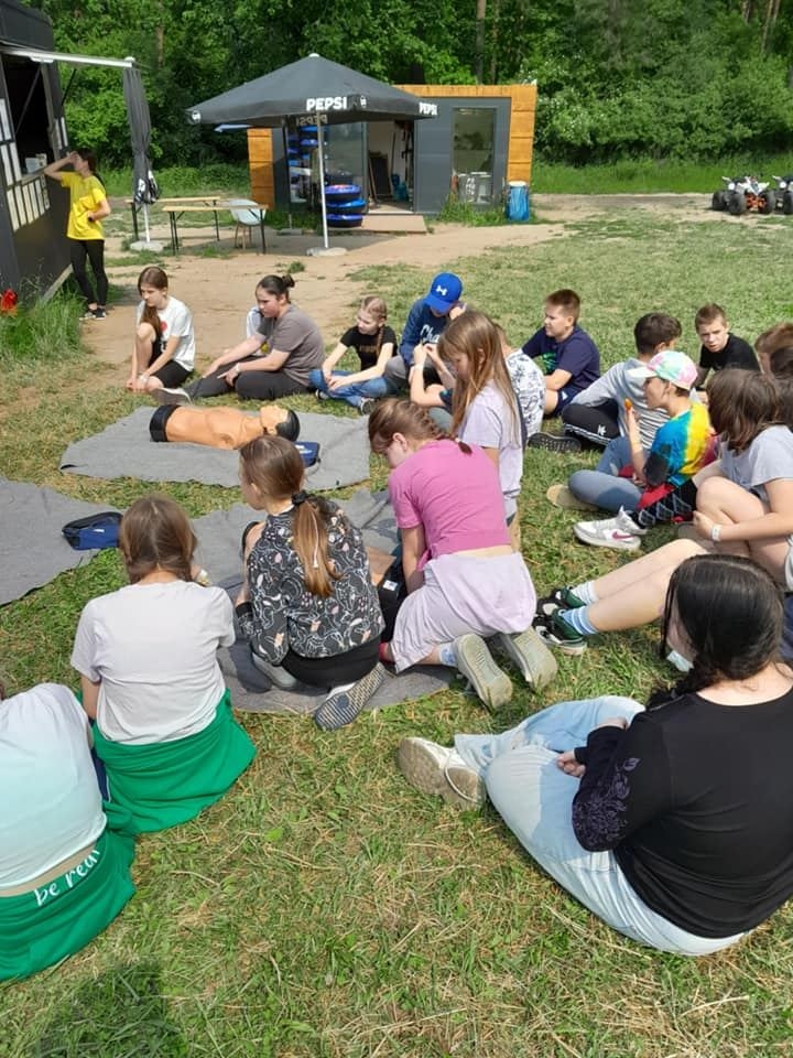 klasa 5c na warsztatach pierwszej pomocy