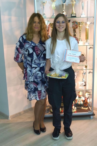 nagrodzona uczennica