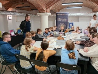 uczniowie podczas warsztatów