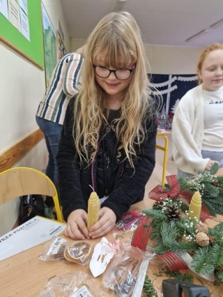 Dzieci i nauczycielka