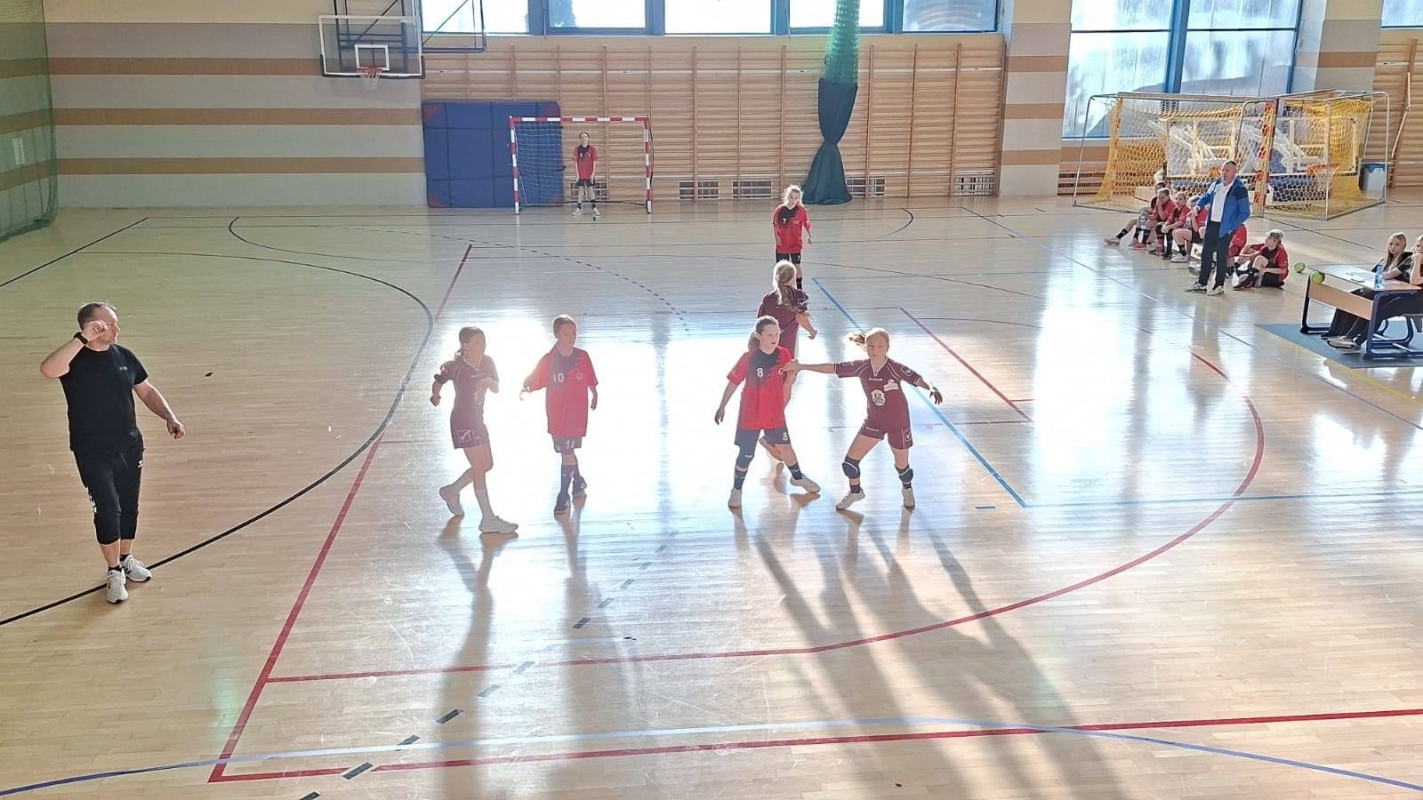 dziewczęta z kl. 4a w Czersku