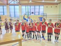 Pierwszy turniej dziewcząt z klasy 4a w Czersku