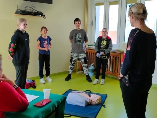 zadanie drużyny -pierwsza pomoc 