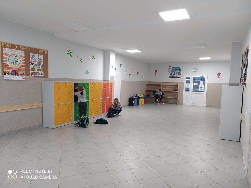 korytarz I piętro bud. D