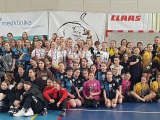 zdjęcie grupowe drużyn